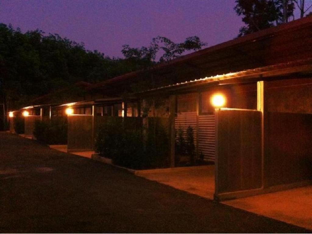 Secret Garden Trang Resort Exterior photo